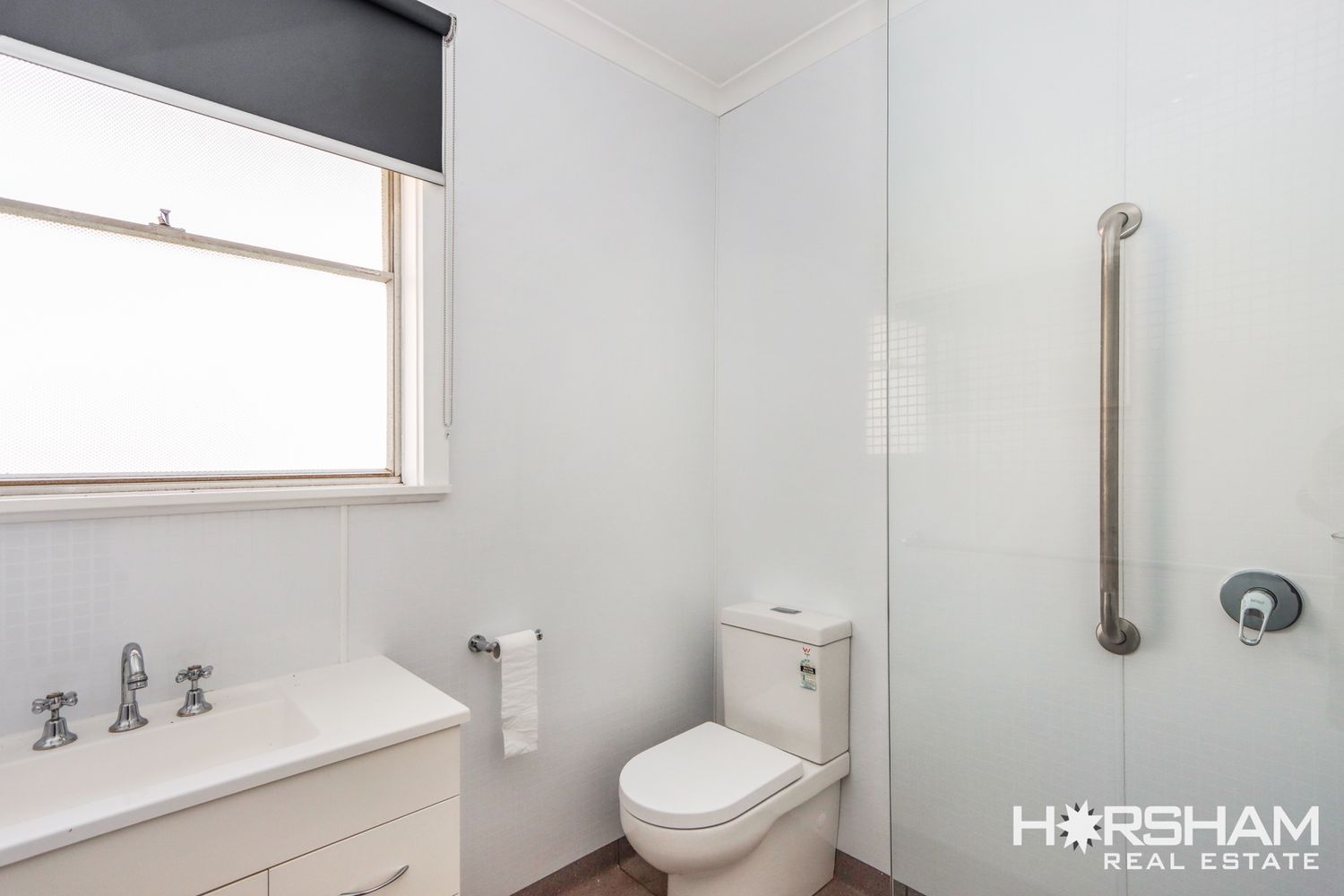 8 Knight Place, Horsham