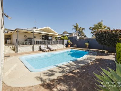 32 Carr Crescent, Warwick