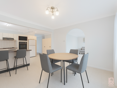 8 Canton Parade, Noraville