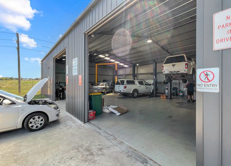 4 Hill Court, Portland