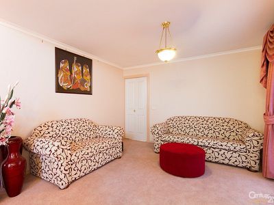 9 Legend Court, Hallam