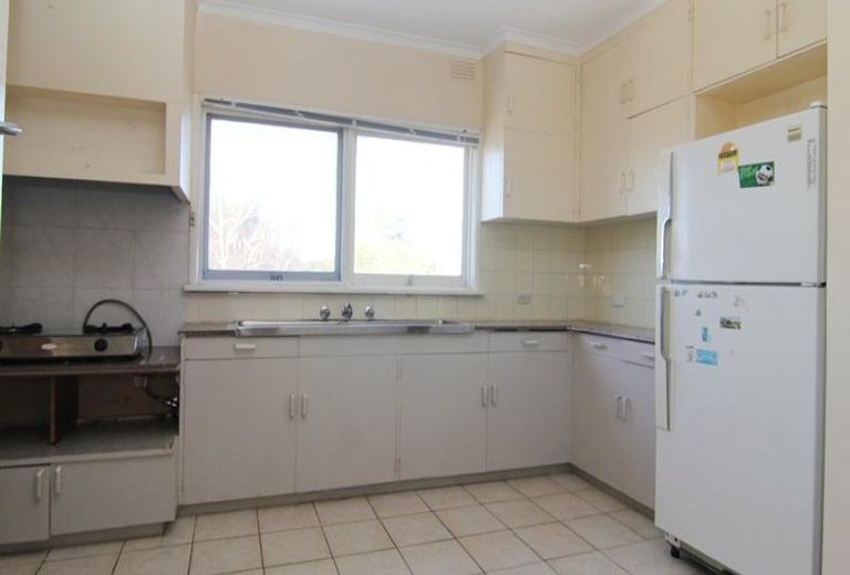 319 Blackburn Road, Mount Waverley