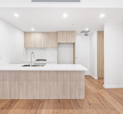 203 / 15-21 Hampton Court Road, Carlton