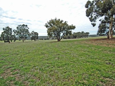 4 / Strange Road, Brookton