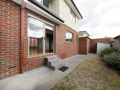 2 / 277 Warrigal Road, Burwood