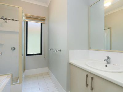 12 Graduate Way, Coolbellup