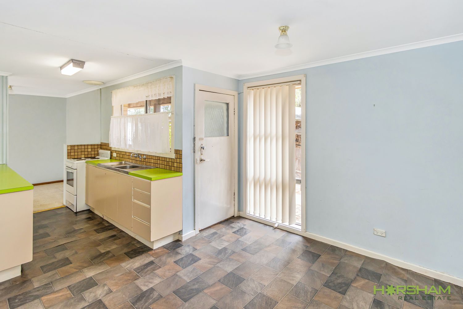 3 Felstead Avenue, Horsham