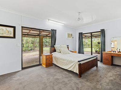 12 Flockhart Drive, Marlow Lagoon