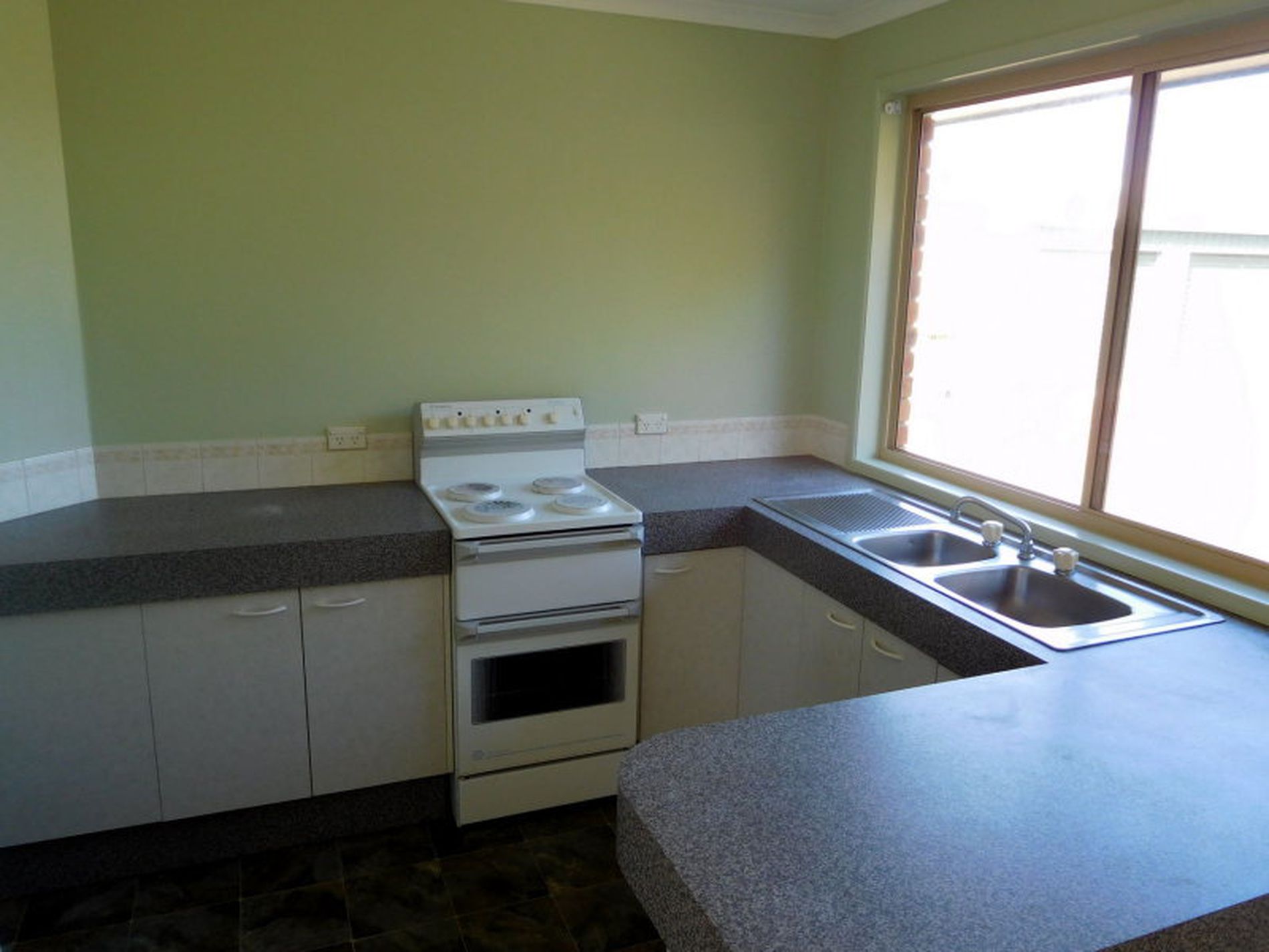 198 Esplanade, Woodgate