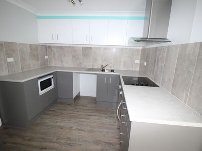 2 / 43 Pur Pur Avenue, Lake Illawarra