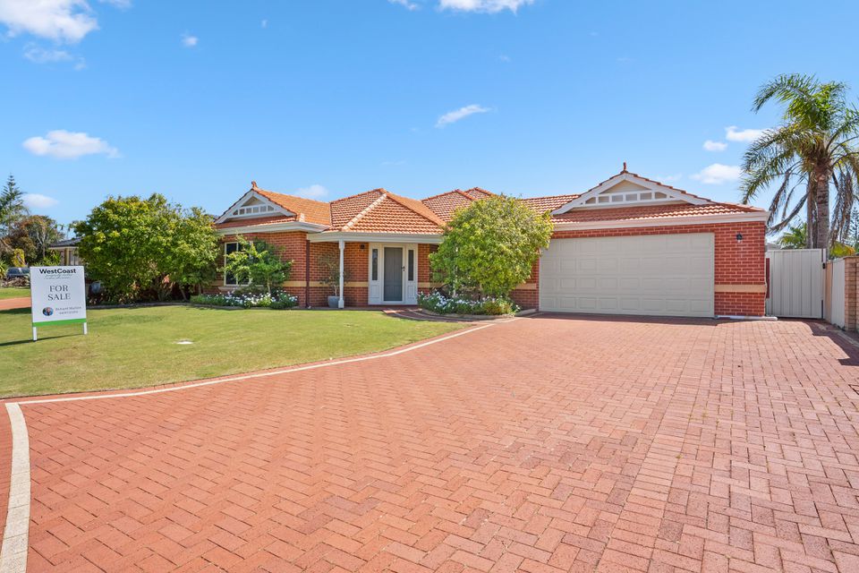 2 Anzio Court , Secret Harbour