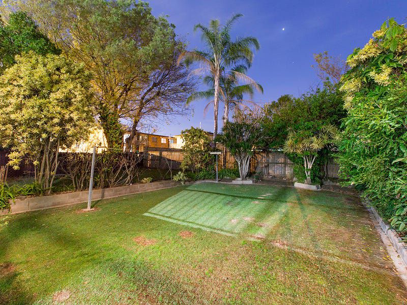 836 Sandgate Road, Clayfield