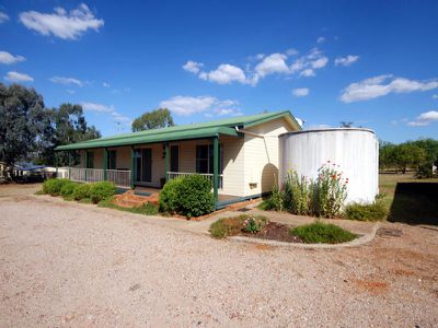 25 CARLYON AVE, Gunnedah
