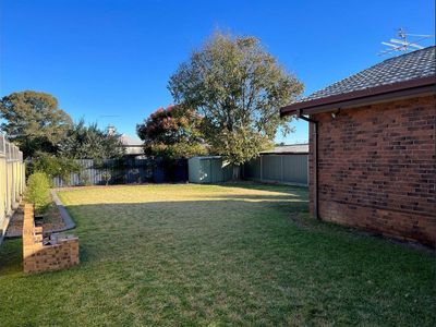 6 Adam Street, Tamworth