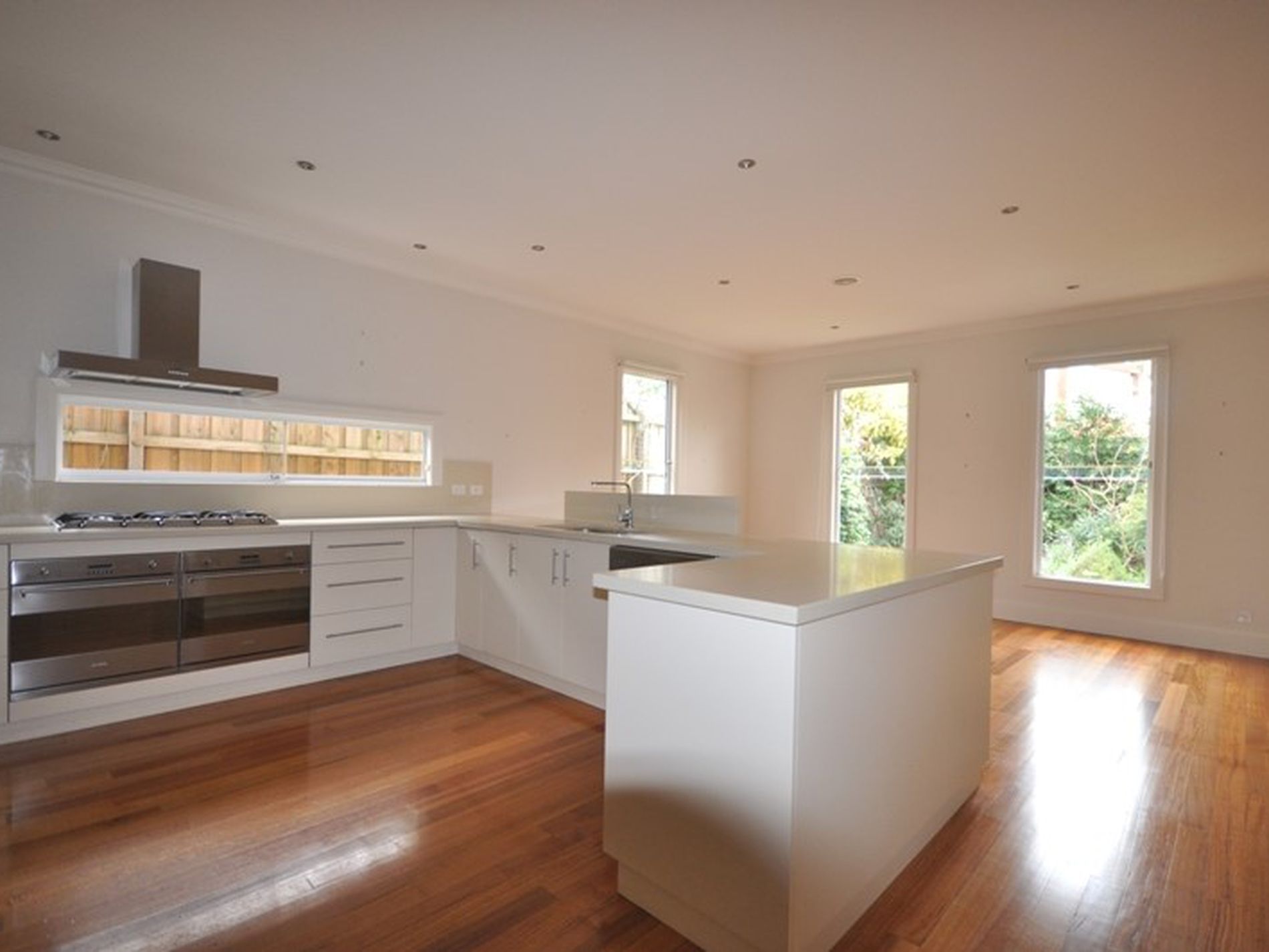 23a Oakdene Crescent, Carnegie