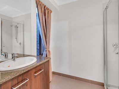 7 Dellinea Street, Cranbourne North