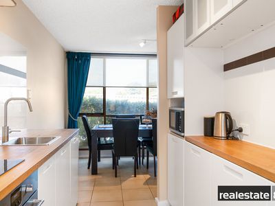 2 / 4 Lawrence Street, Como