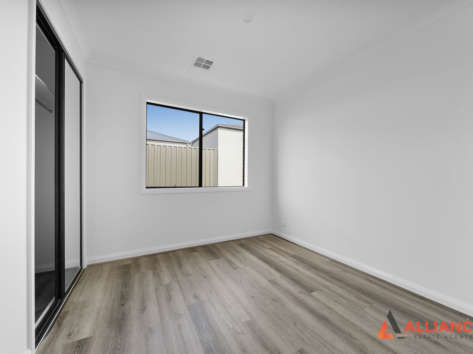 10 Mound Avenue, Donnybrook
