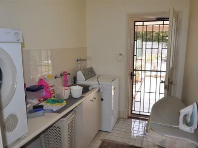 17A Johnson St, Forbes