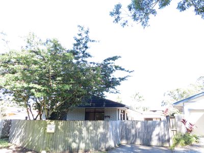 2 / 5 Aloota Crescent, Ocean Shores