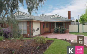 21 Grange Circuit, Beaconsfield