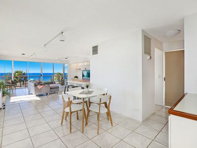2 / 4 Marina Walk, Alexandra Headland