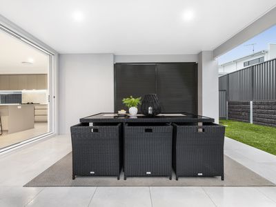 60 Roland Garros Crescent, North Kellyville