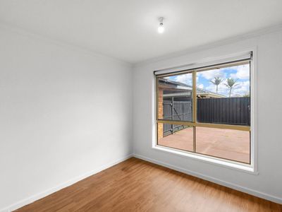 1 Greenshank Court, Werribee