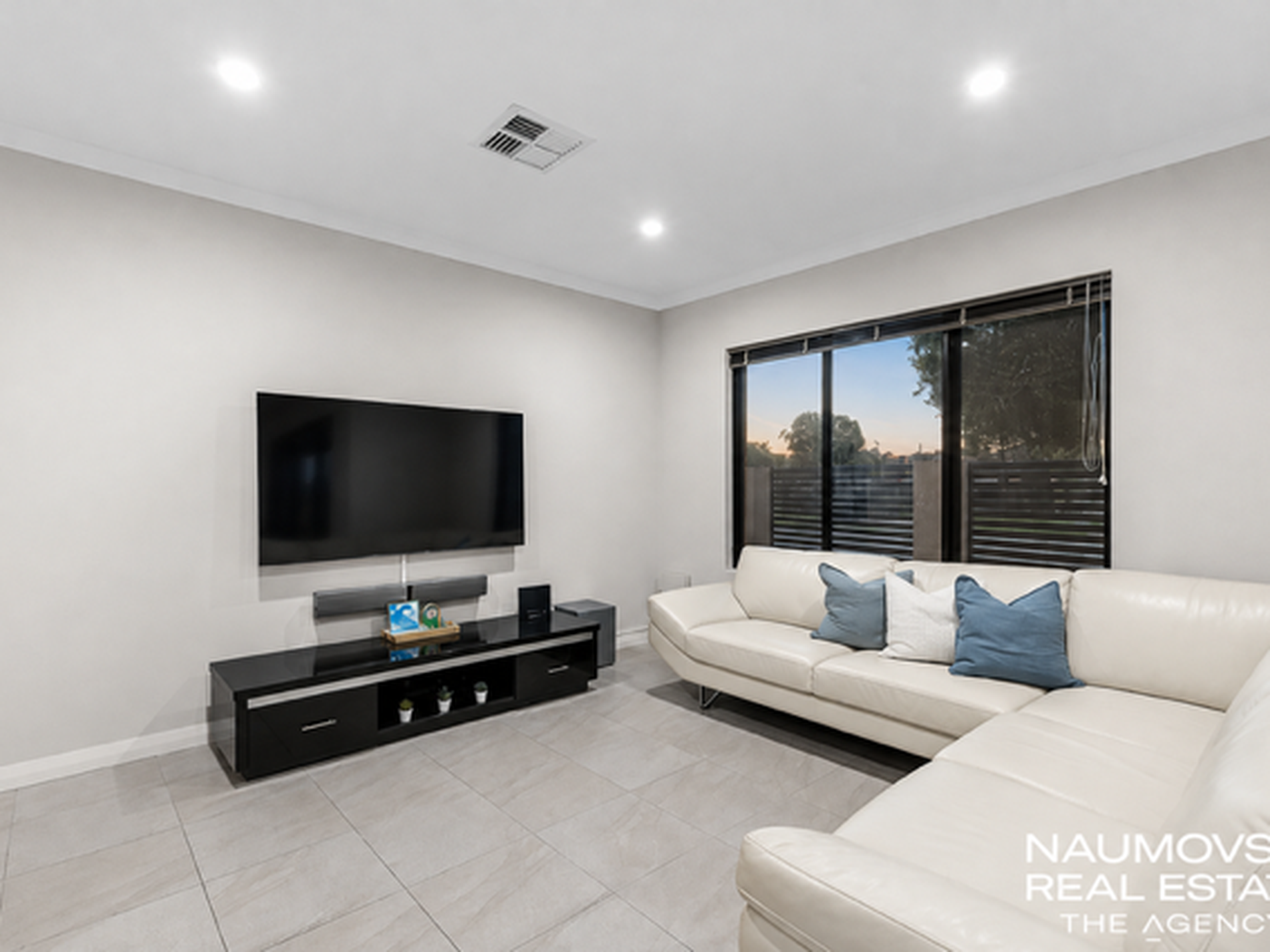 32A Arkana Road, Westminster