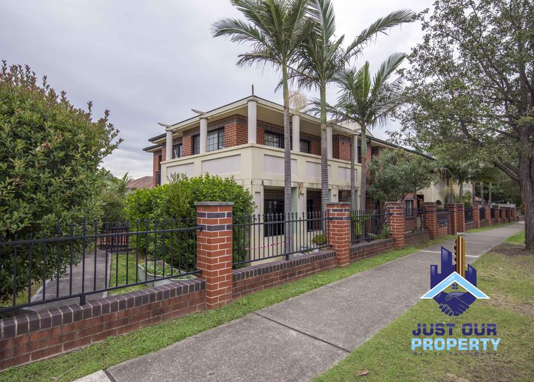 4 / 24-25 South Pde, Campsie