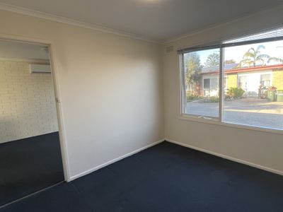 4 / 28-30 Helms Street, Newcomb