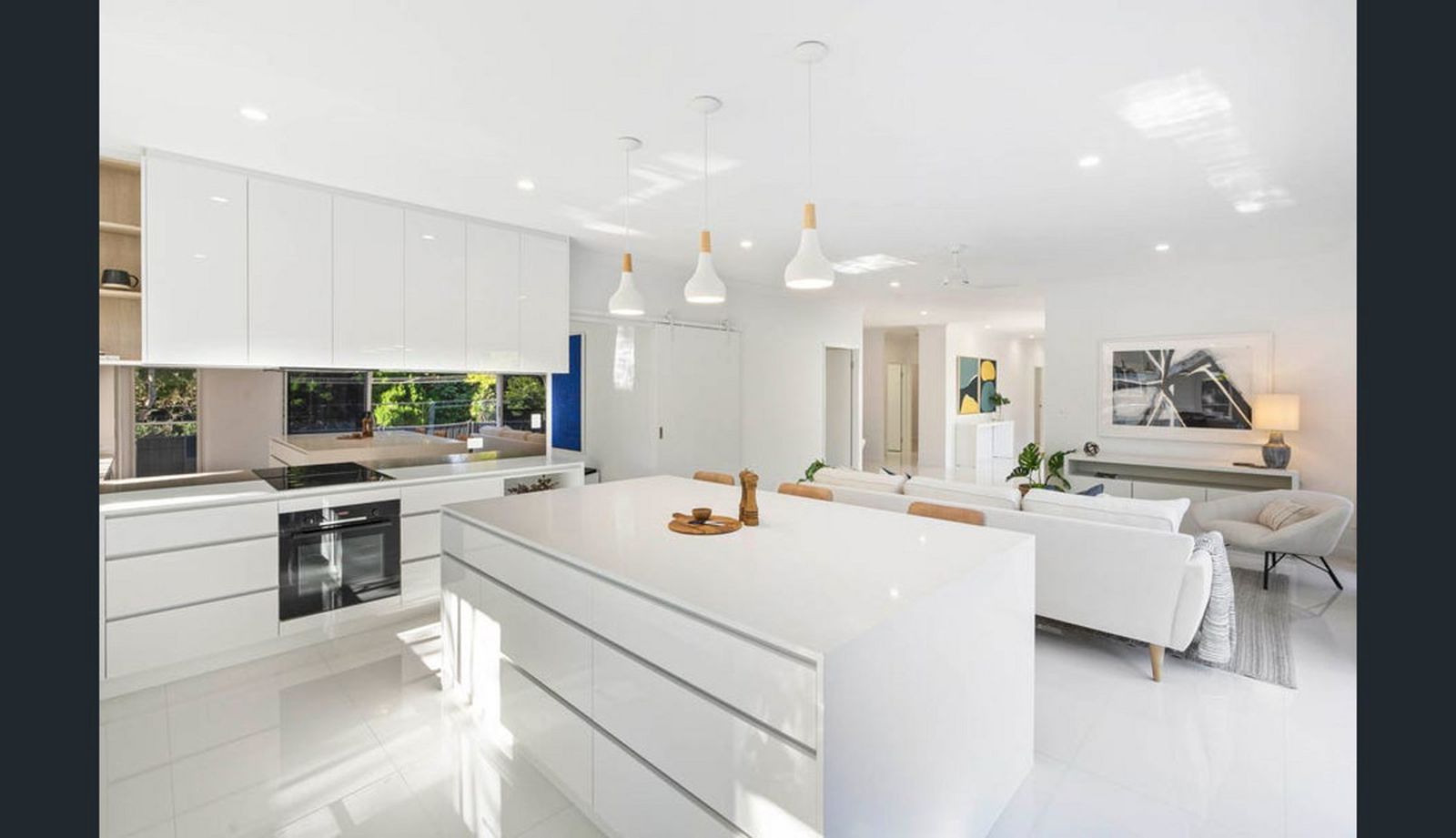 Photo 19 of 28, 4 Wyandra Street, Noosa Heads