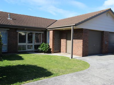 2 / 118 Isabella Street, Geelong West