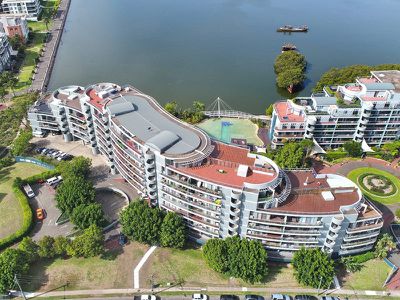 112 / 27 Bennelong Parkway, Wentworth Point
