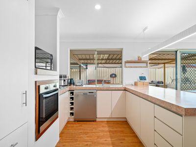 13 Kangaroo Paw Drive, Greenfields