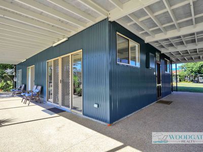 104 Esplanade, Woodgate