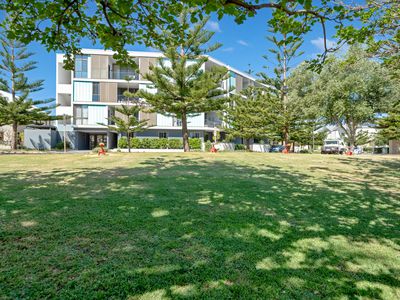32 / 22 Heirisson Way, North Coogee