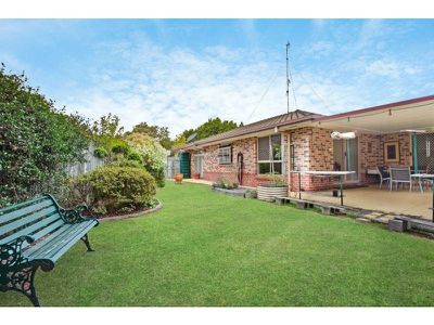 11 Rose Ash Crescent, Noosaville