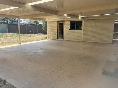 8 Sturt Street, Blayney