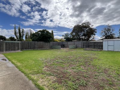 25 Dona Drive, Hoppers Crossing
