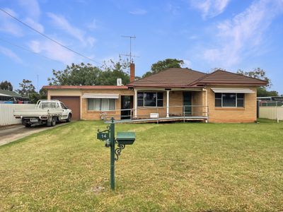 14 Reid Street, Forbes