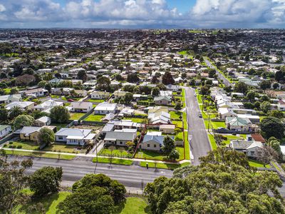 77 Lake Terrace East, Mount Gambier