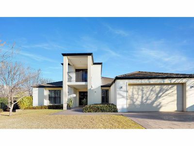 19 Lakeside Circuit, Dubbo