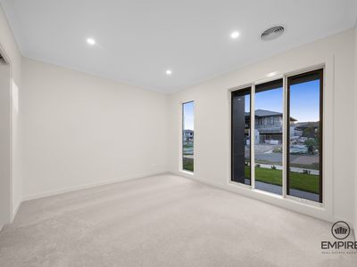 17 Glebe Approach, Clyde North