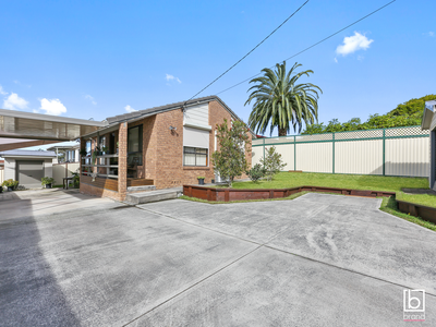 49 Pacific Highway, Lake Haven