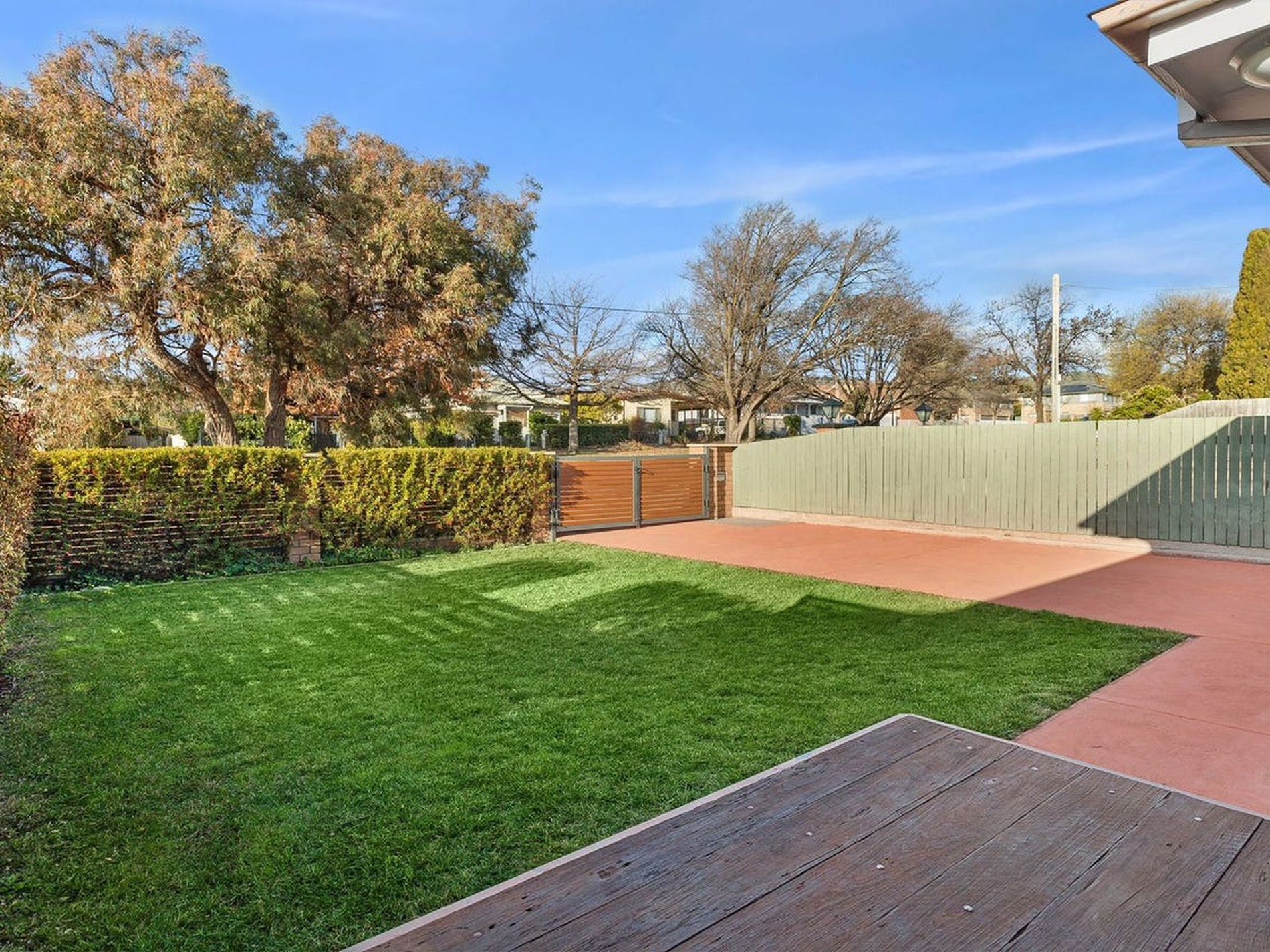 2 / 33 Atkinson Street, Queanbeyan East
