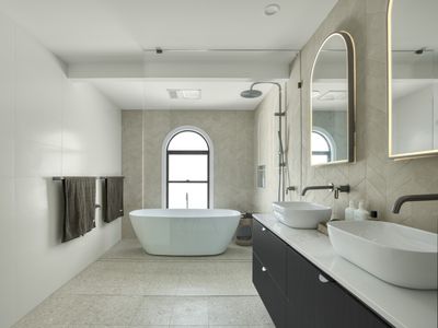 24 Gibraltar Drive, Isle Of Capri