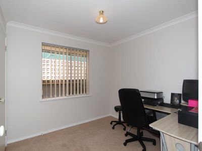 7 Heston Court, Somerville