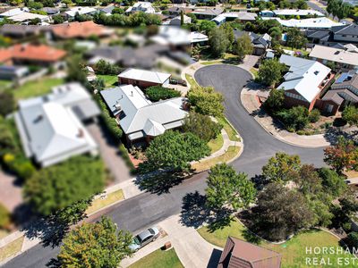 12 Farrar Avenue, Horsham