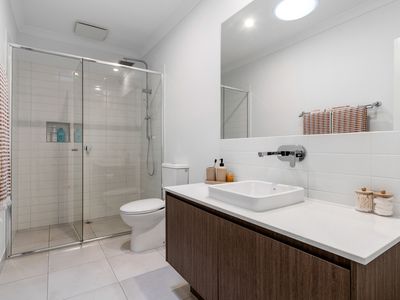 6 Wineglass Walk, Carrum Downs